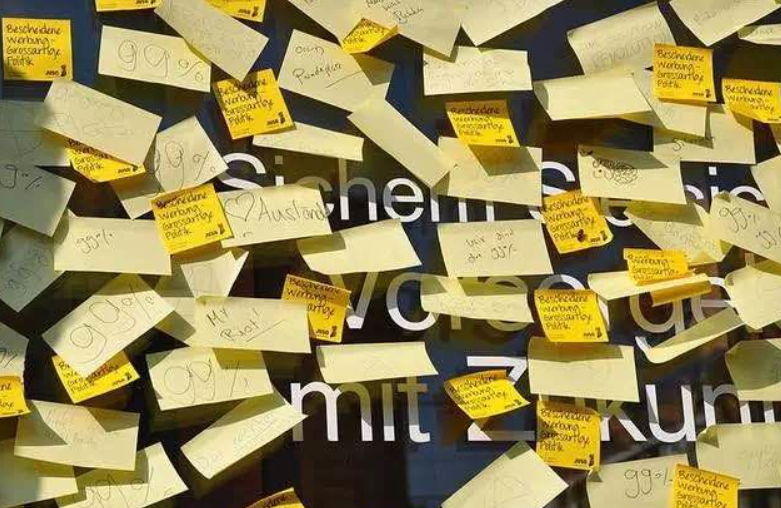 Comment utiliser efficacement les post-it (papier à notes, papier