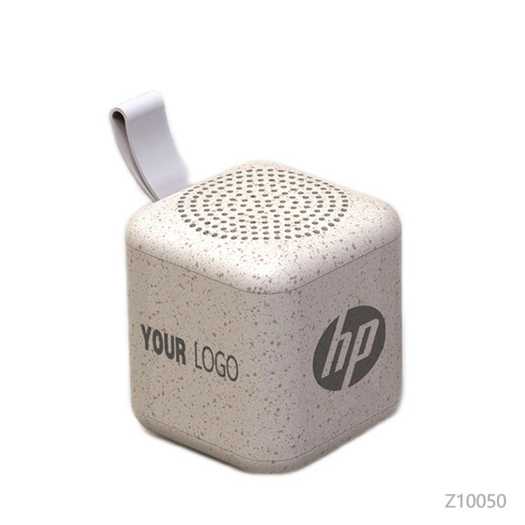 Wholesale custom  Mini Cube Bluetooth Speaker Charging Cables 2